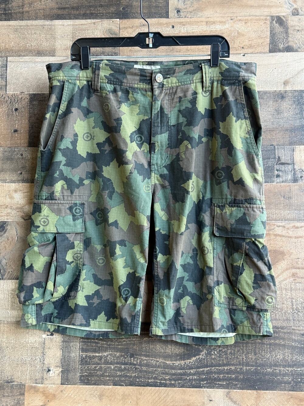 Vintage LRG Lifted Research Group Camo Ripstop Cargo Shorts - Men's Size 36